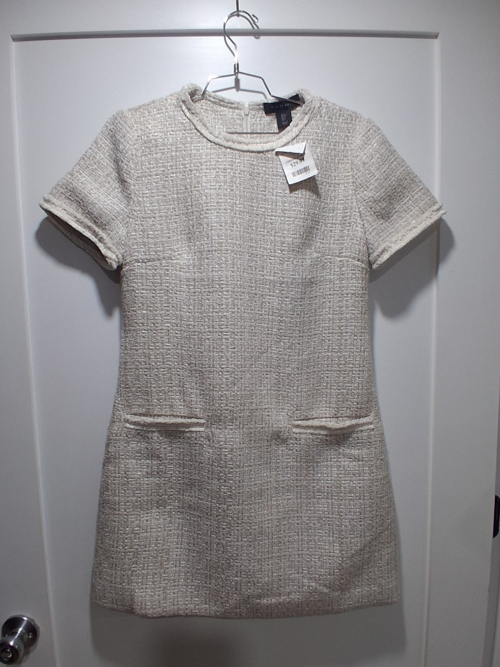 NWT Tahari Cream Tweed Short Sleeve Shift Dress Size Faux Pockets